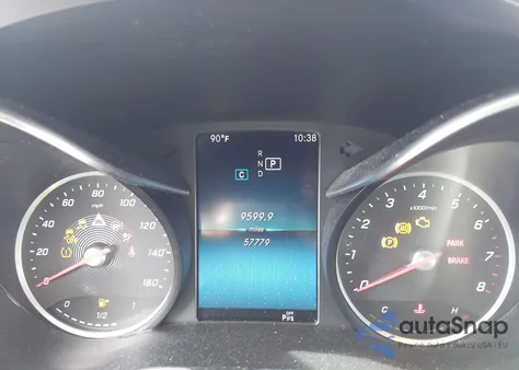 2019 Mercedes-Benz C 300 z USA, uszkodzony, nr VIN 55SWF8DB8KU294060